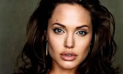 Сможешь угадать фильм с участием Анджелины Джоли по одному кадру ?
