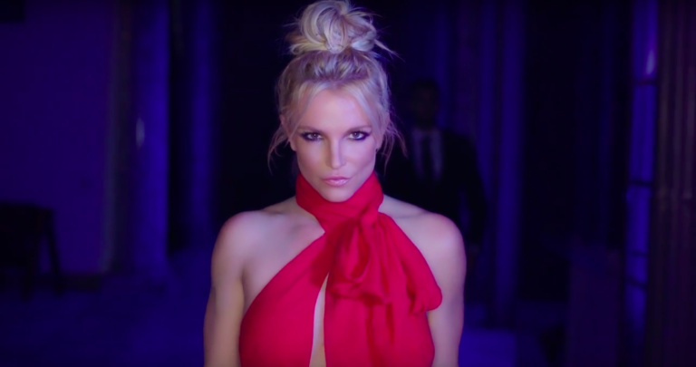 Как хорошо ты знаешь песни 1999 года? Проверь себя с помощью этого теста