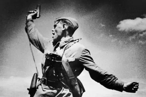 Тест: Узнаете ли вы героев Великой Отечественной войны в лицо?