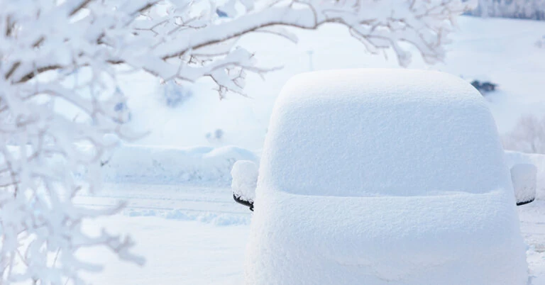 Тест: Отгадай марку машины, спрятанной под сугробом!