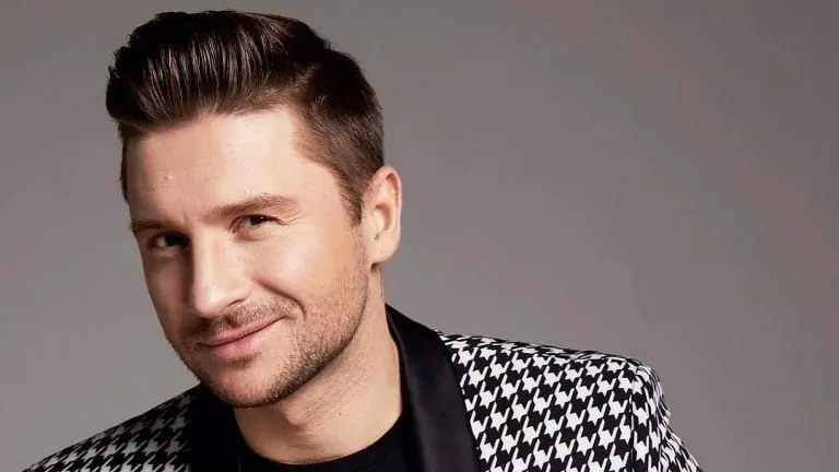 Тест: Знаете ли вы творчество Сергея Лазарева?