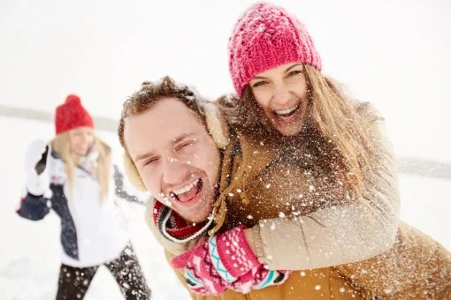 Тест: Ответь «да» или «нет», и мы опишем твое идеальное зимнее свидание