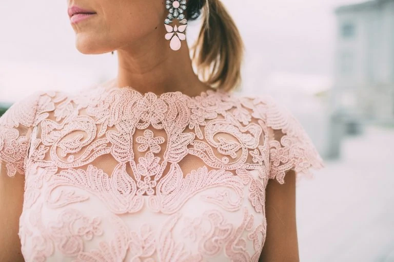 Тест: Какой кружевной предмет гардероба тебе подойдёт?