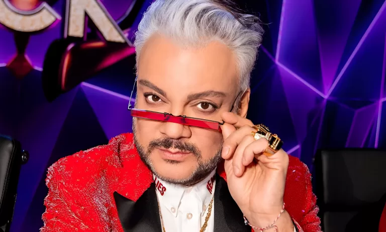 Ответь на 10 вопросов, и мы скажем, насколько хорошо ты разбираешься в легендарных песнях Киркорова