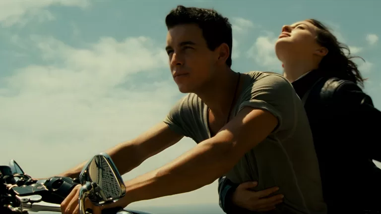 Тест: Угадайте, как звучат признания в любви на разных языках