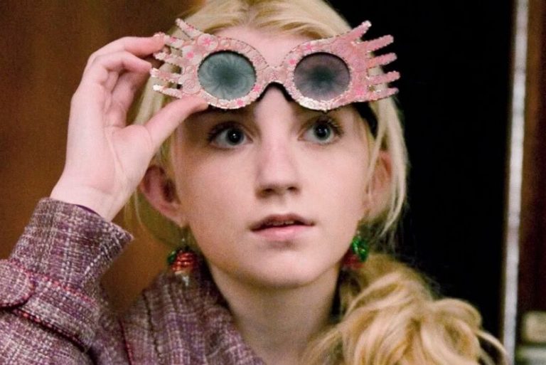 Тест на глазастость: сможешь найти кошку среди летучих мышей на этой картинке?