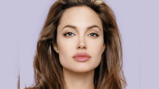Тест: Узнаете Анджелину Джоли по части тела?