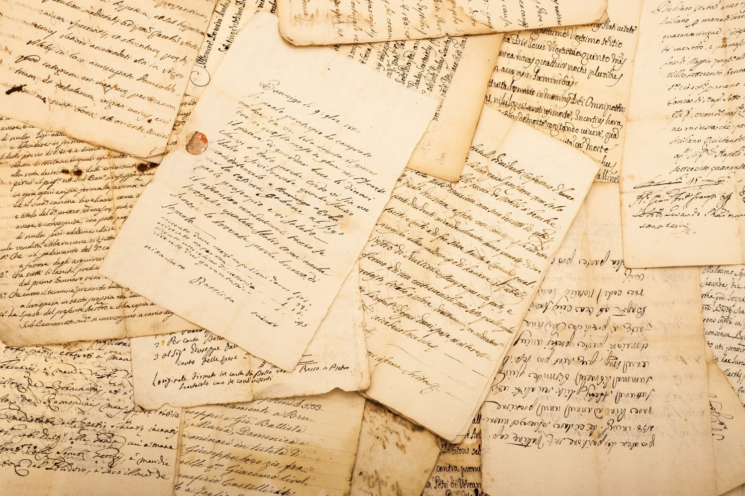 Старые рукописные листы