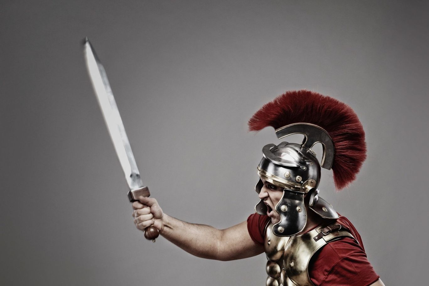 Как назывался римский воин. Гладиус Римского легионера. Меч Римский "Гладиус". Римский легионер с гладиусом. Меч Римского легионера.