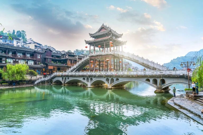 Тест: Угадайте страну по мосту