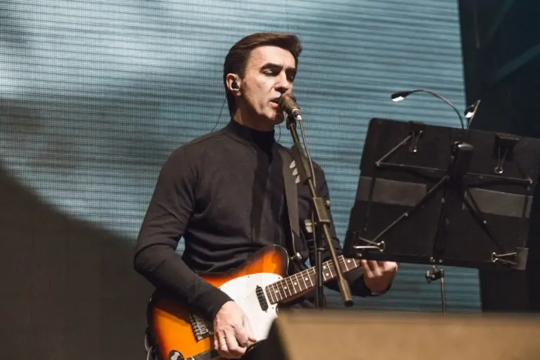 Тест: Как хорошо вы знаете творчество Вячеслава Бутусова?