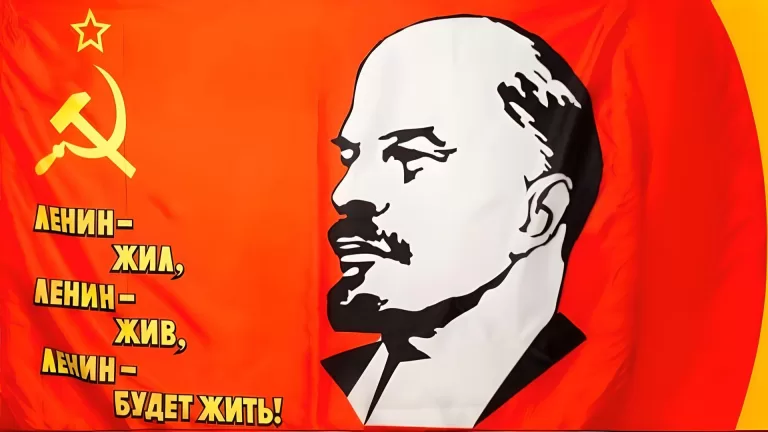 Попробуйте угадать лозунги на советских плакатах