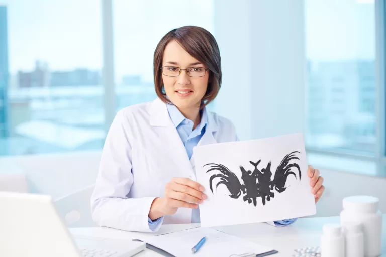 Что говорят о вас выбранные вами картинки? Раскройте неожиданные грани своего «Я»!