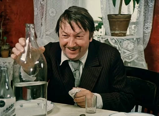 Тест для знатоков советских горячительных напитков в кино: алкоголь в советских фильмах