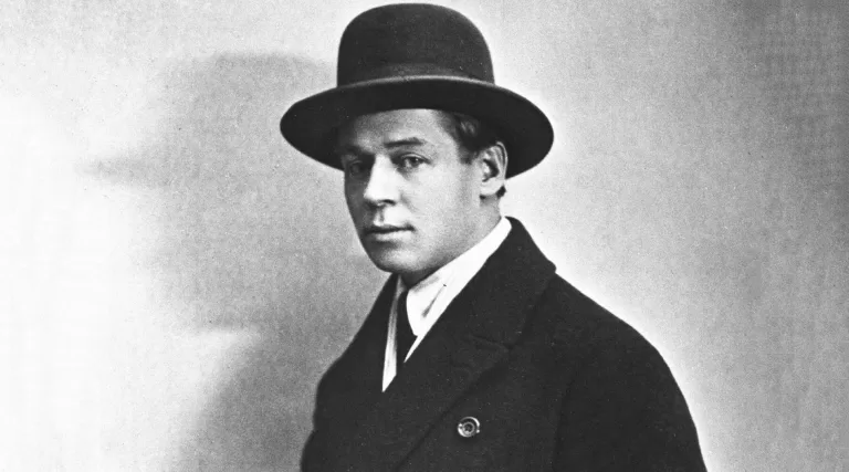 Как хорошо вы знаете стихи Сергея Есенина?