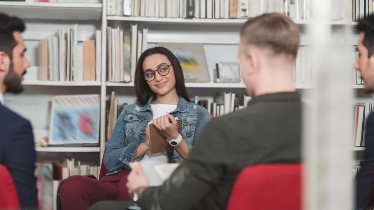 А ты знаешь, какая черта твоего характера привлекает парней?