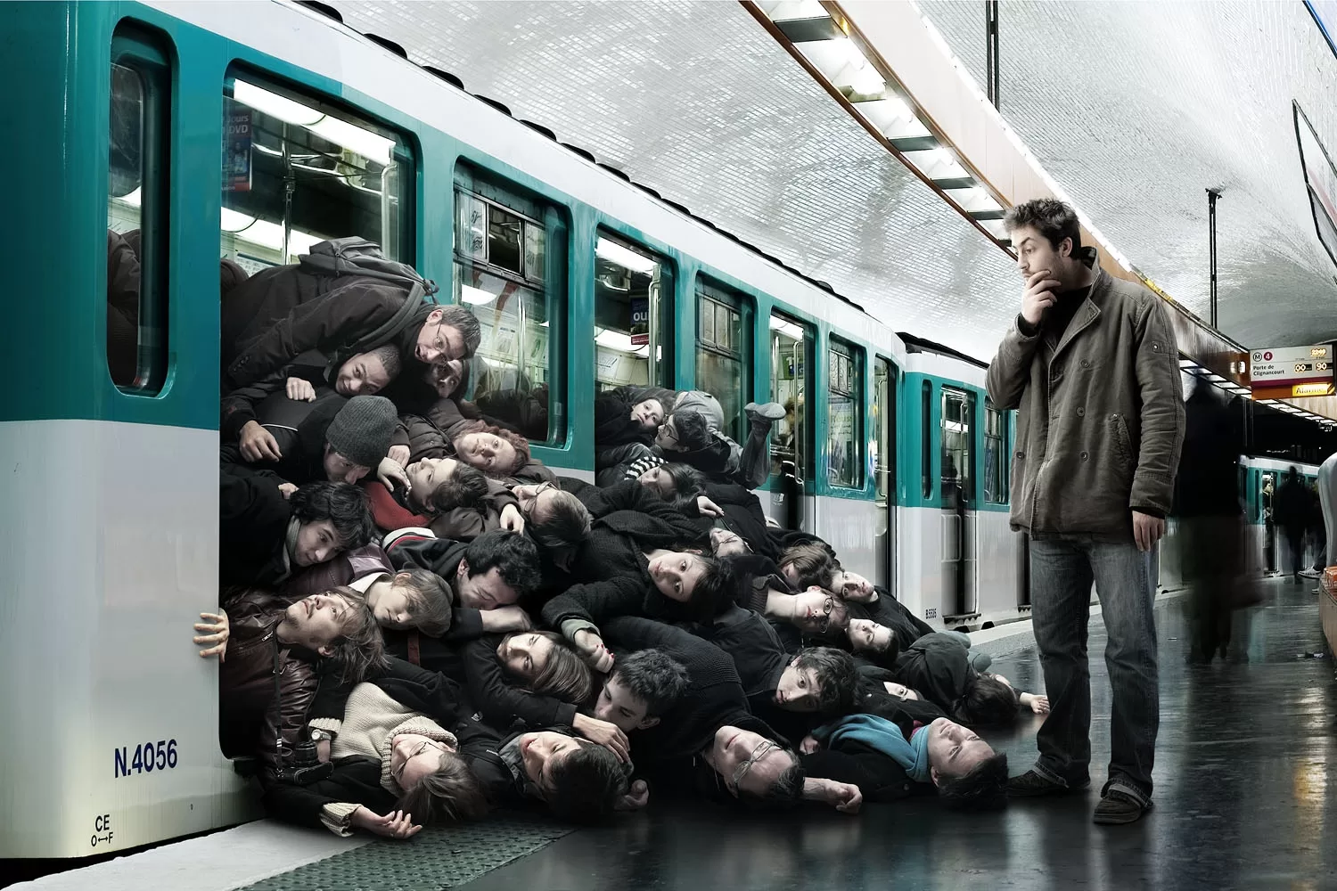 фото пассажиров метро