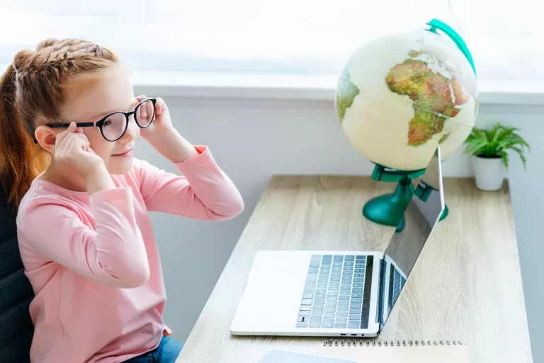 Сможете справиться с вопросами по школьной программе без подсказок?