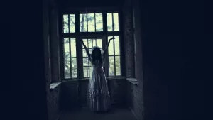 Сумеете ли вы выбраться из страшного заброшенного дома с привидениями живым?