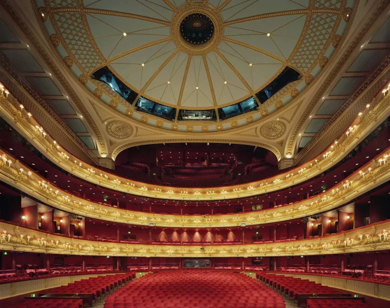 Любите ли вы театр? Вопросы для знатоков театральной жизни