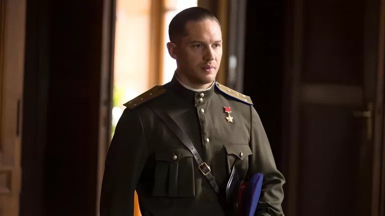 Угадай фильм с Томом Харди по одному кадру