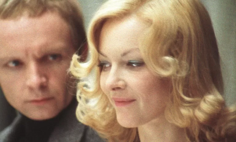 Насколько хорошо вы знаете любимые новогодние фильмы?