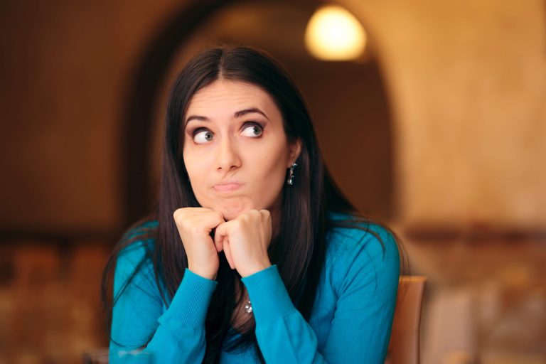 Чем вы отталкиваете от себя людей?