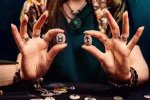 С каким знаком зодиака вы идеально совместимы?