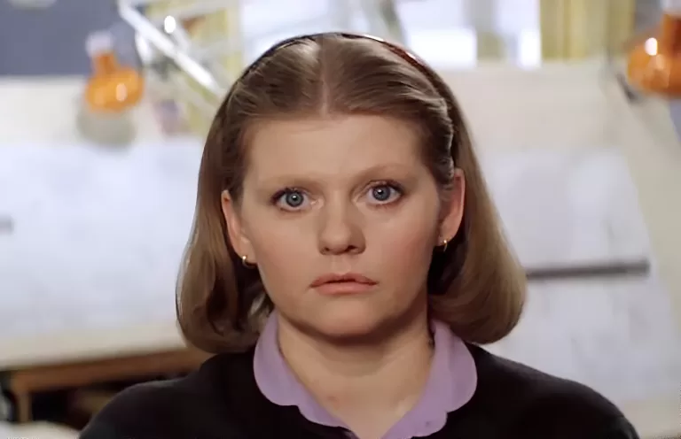 Хорошо ли вы помните фильм «Самая обаятельная и привлекательная»?