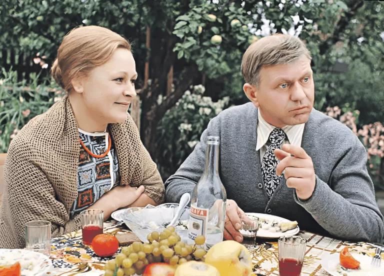 Cможете ли вы вспомнить имена второстепенных героев из известных советских фильмов?