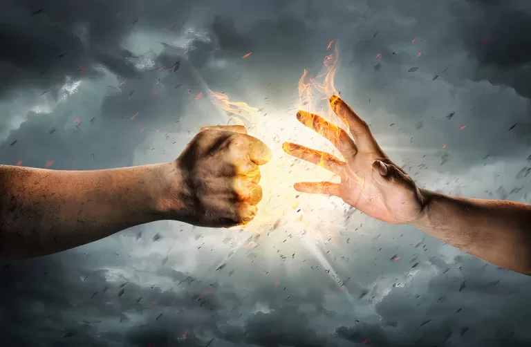 Сможешь ли ты одолеть нас в камень, ножницы, бумагу?