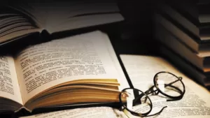 Кем работали отечественные писатели XX века?