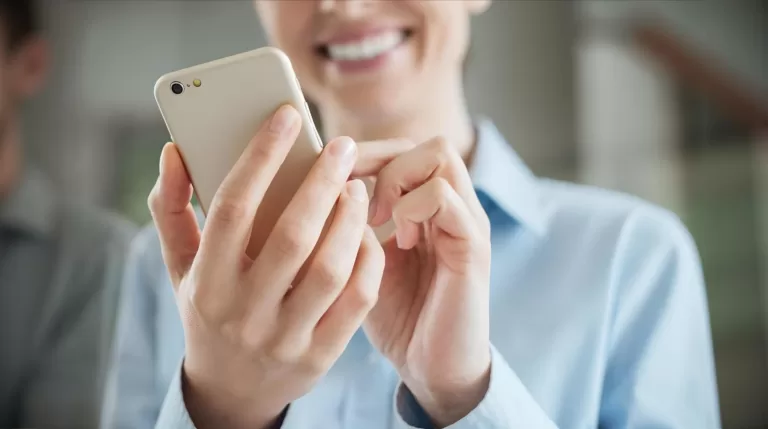 Как ты записана в телефоне у других людей?