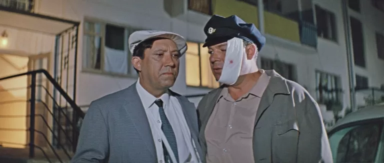 Сложные вопросы на знание фильма «Бриллиантовая рука»